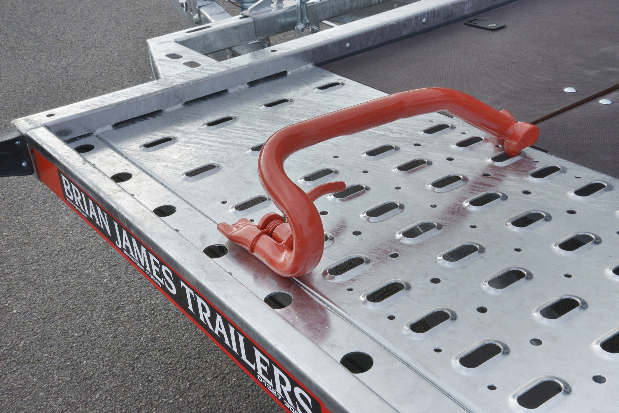 Laweta BRIAN JAMES TRAILERS A TRANSPORTER 5M X 2.0M