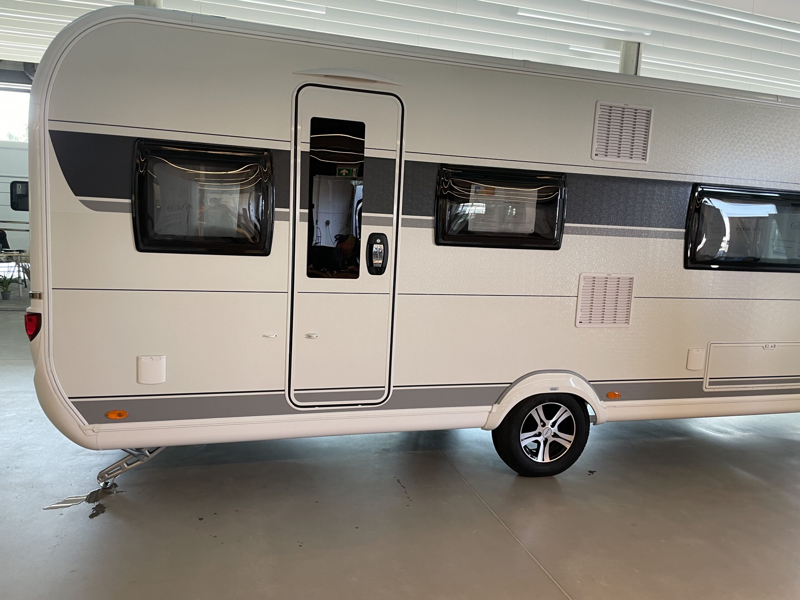 Przyczepa kempingowa Hobby 495 UL Maxia