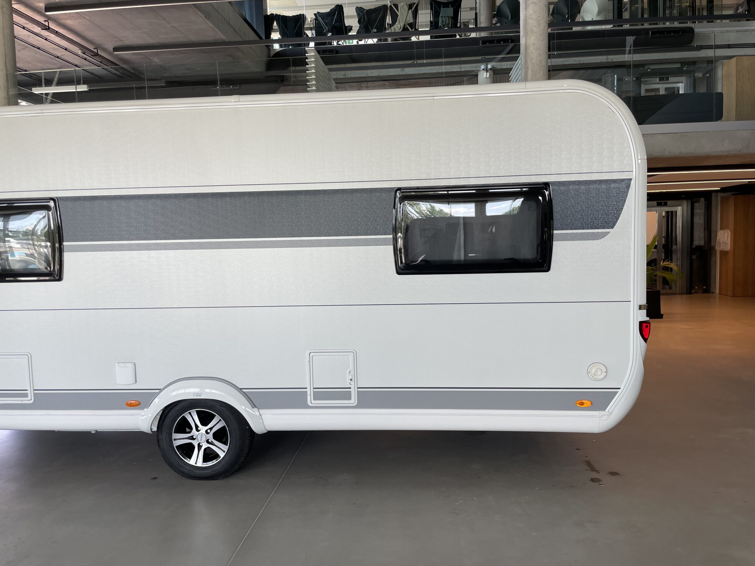 Przyczepa kempingowa Hobby 495 UL Maxia