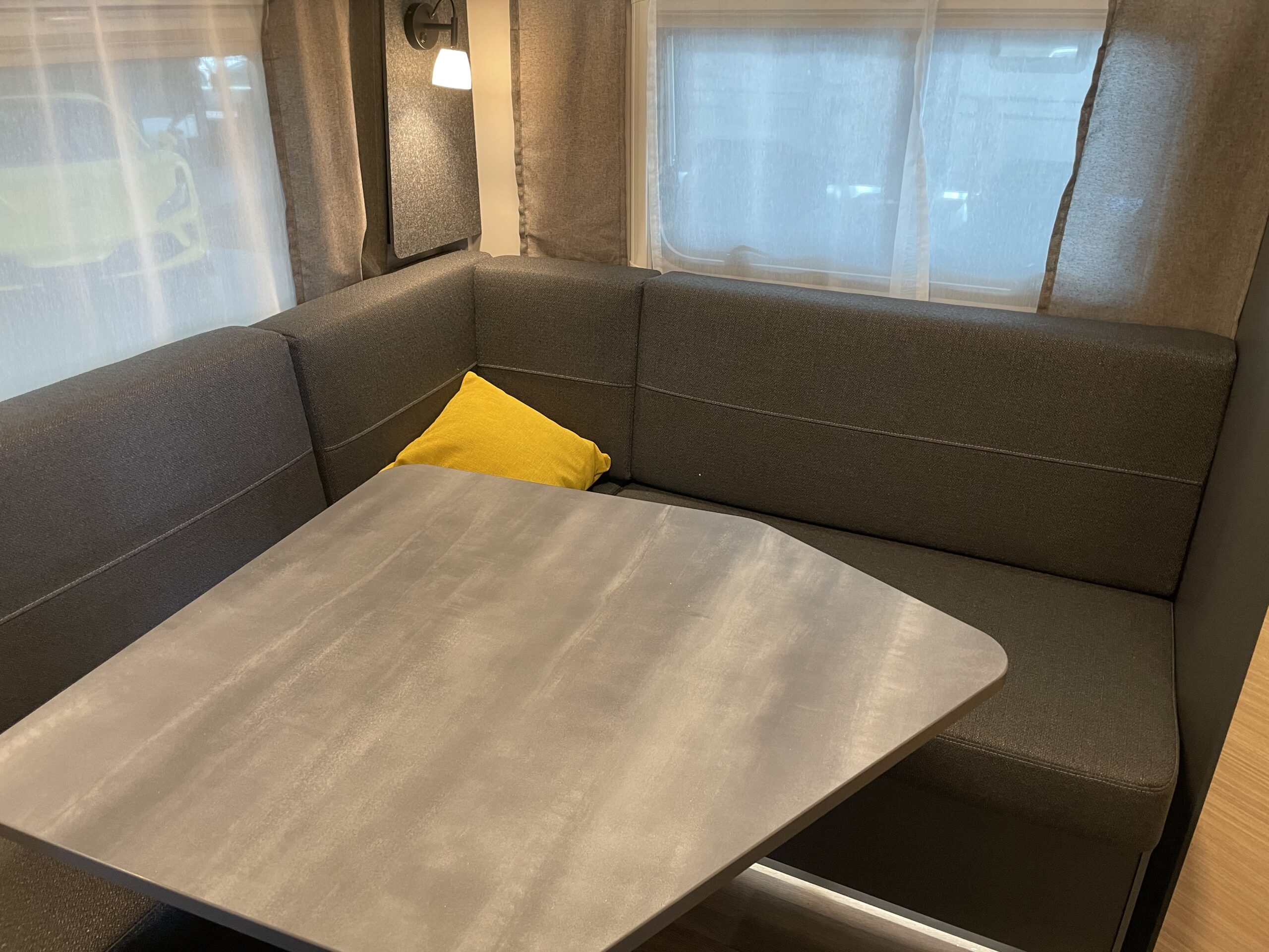 Przyczepa kempingowa Hobby 495 UL Maxia