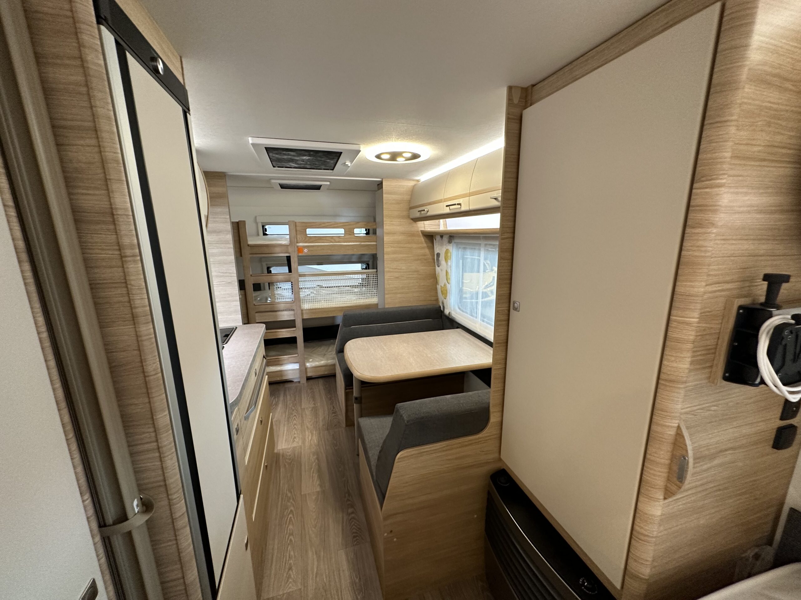 Przyczepa kempingowa Fendt Caravan 550 SKM Bianco Selection