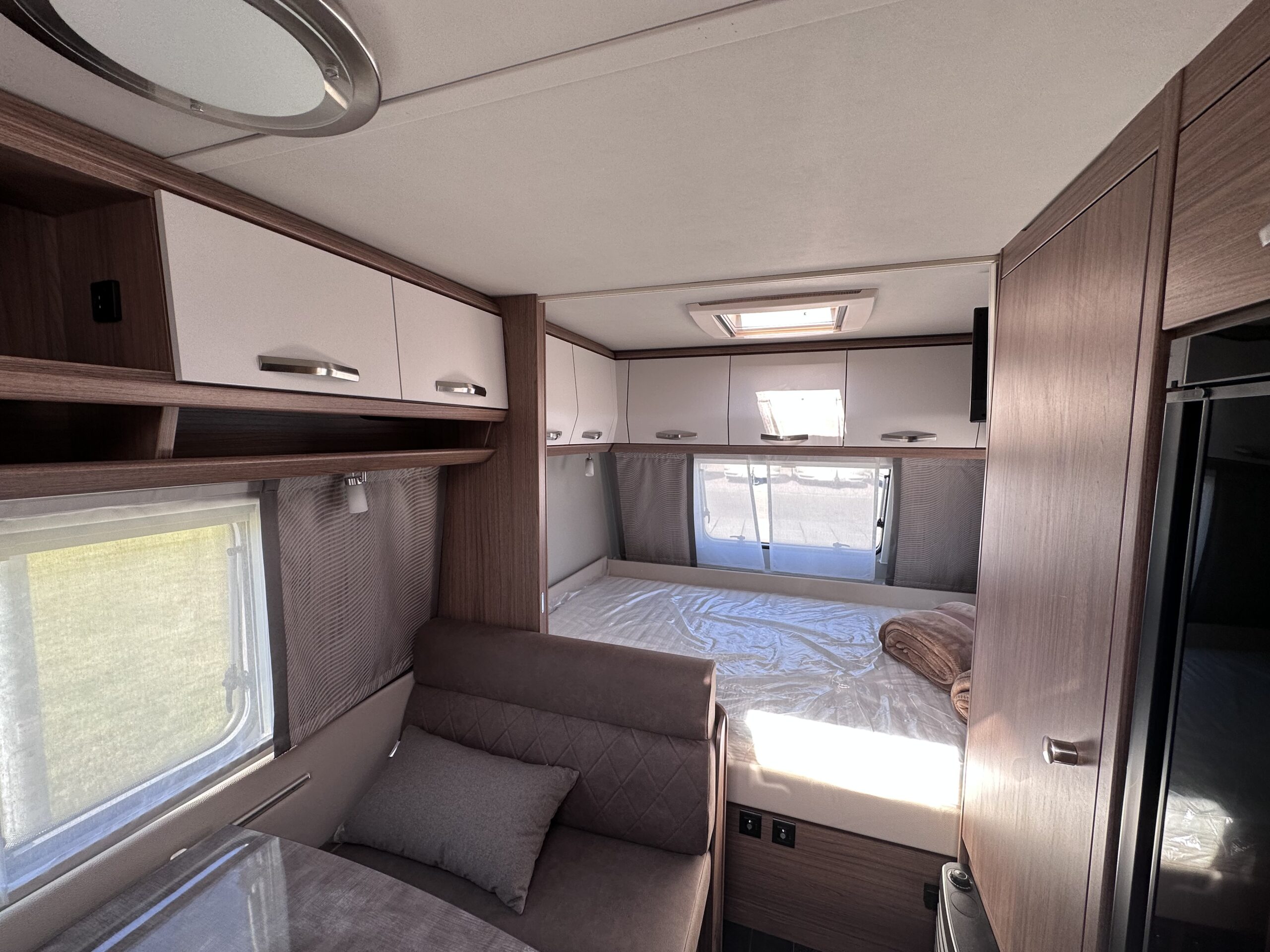 Przyczepa kempingowa Tabbert Rossini 490 DM