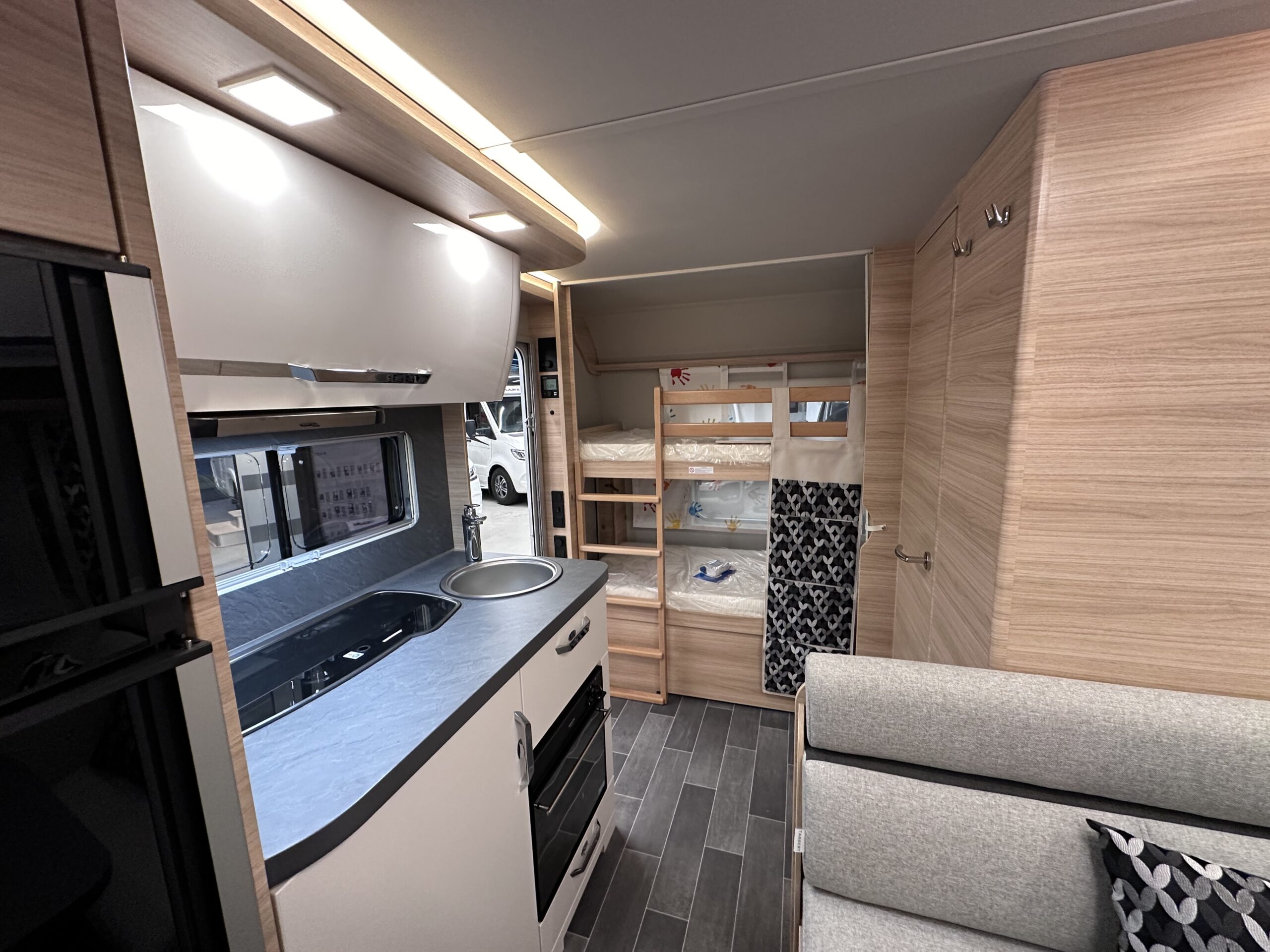 Przyczepa kempingowa Tabbert Vivaldi 560 EMK