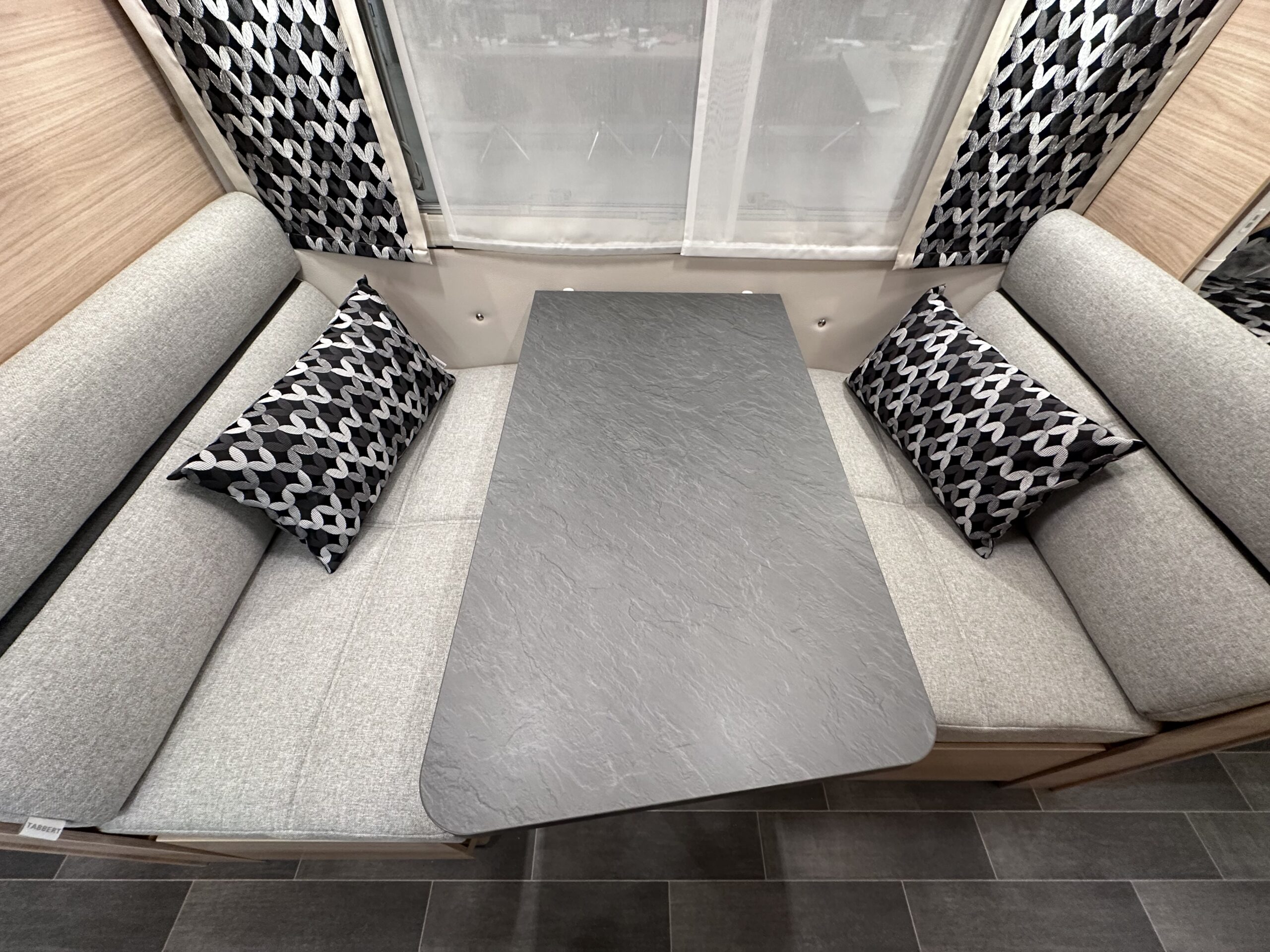 Przyczepa kempingowa Tabbert Vivaldi 560 EMK