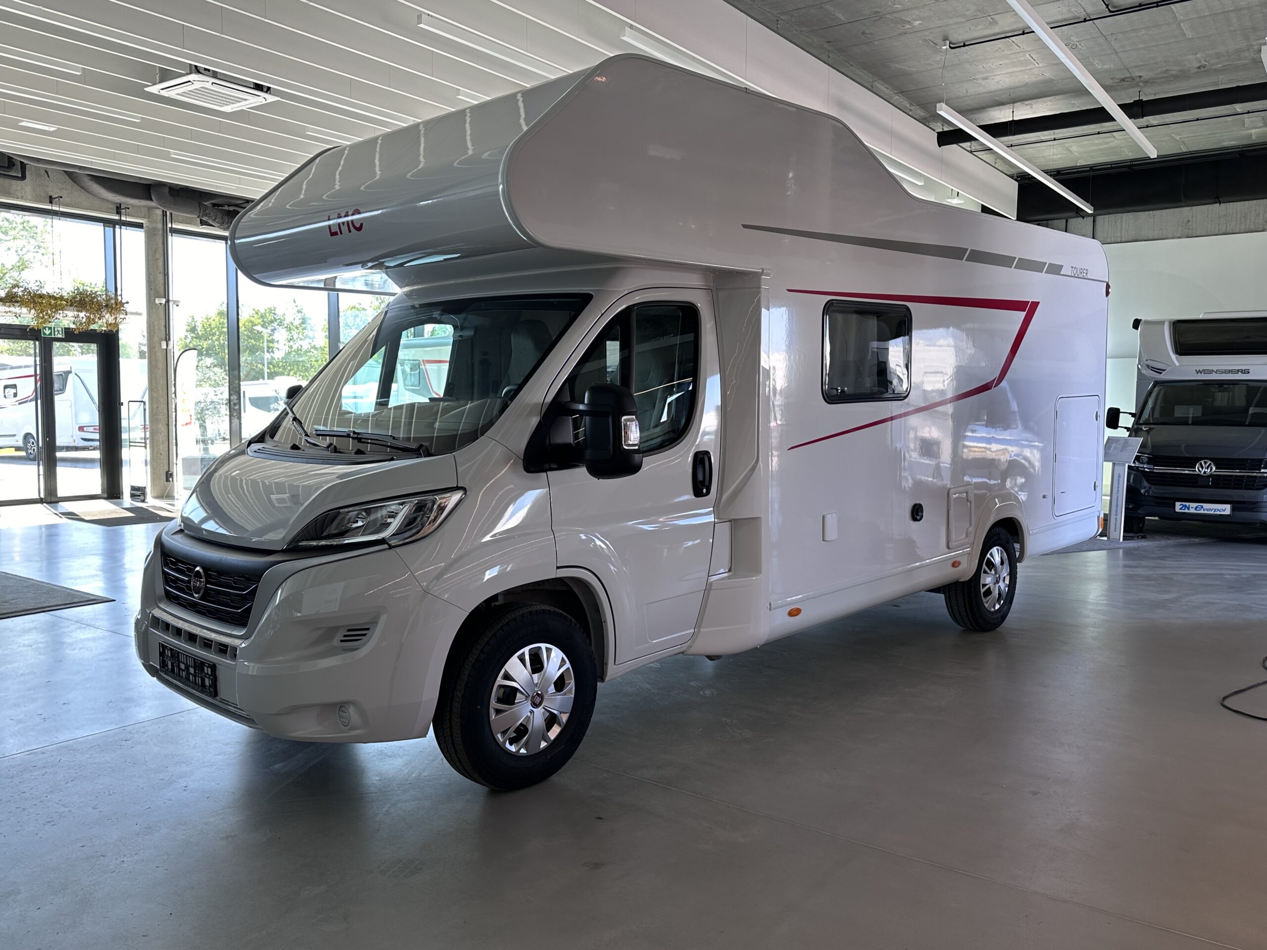 KAMPER LMC Tourer A690