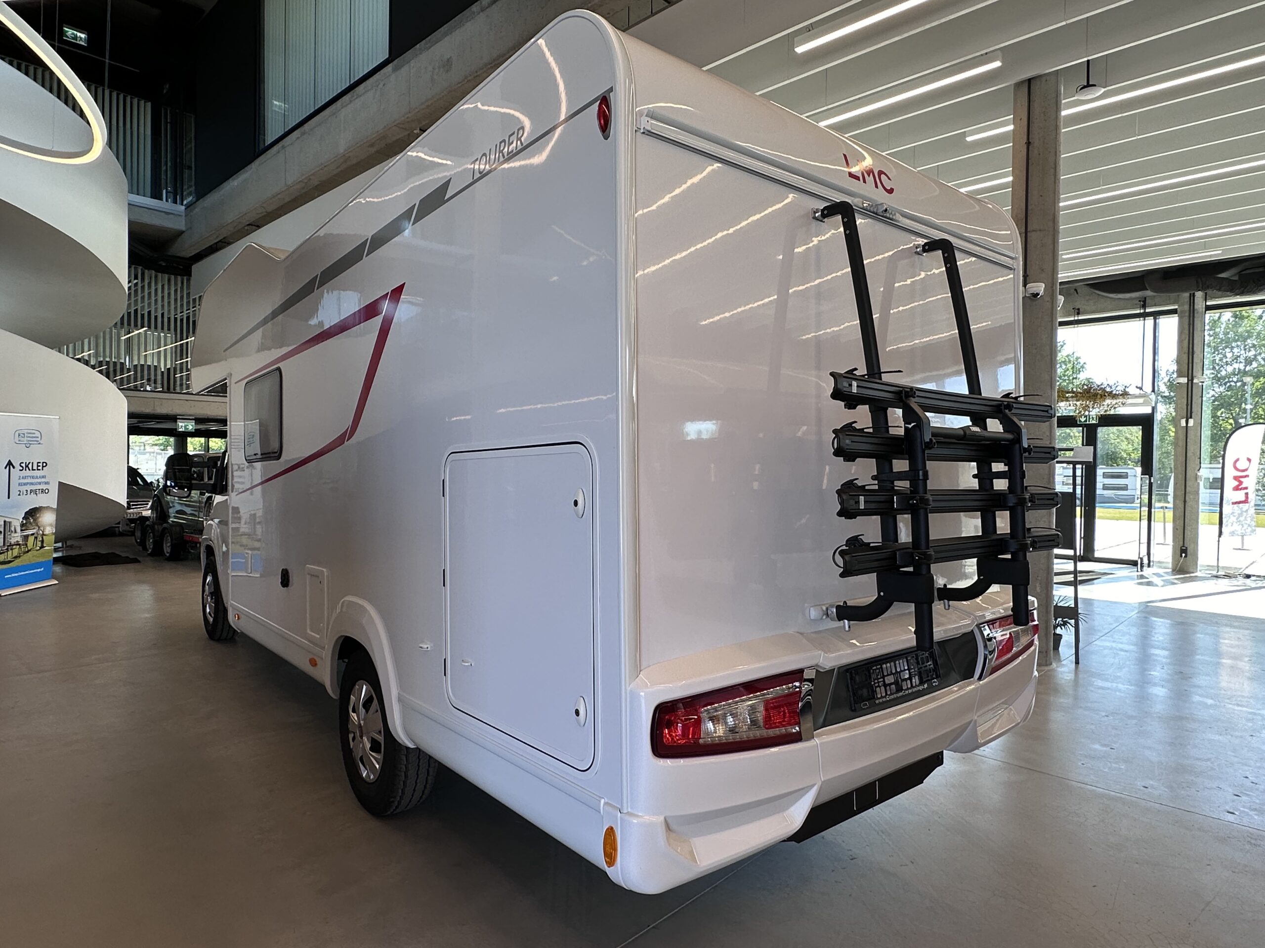 KAMPER LMC Tourer A690