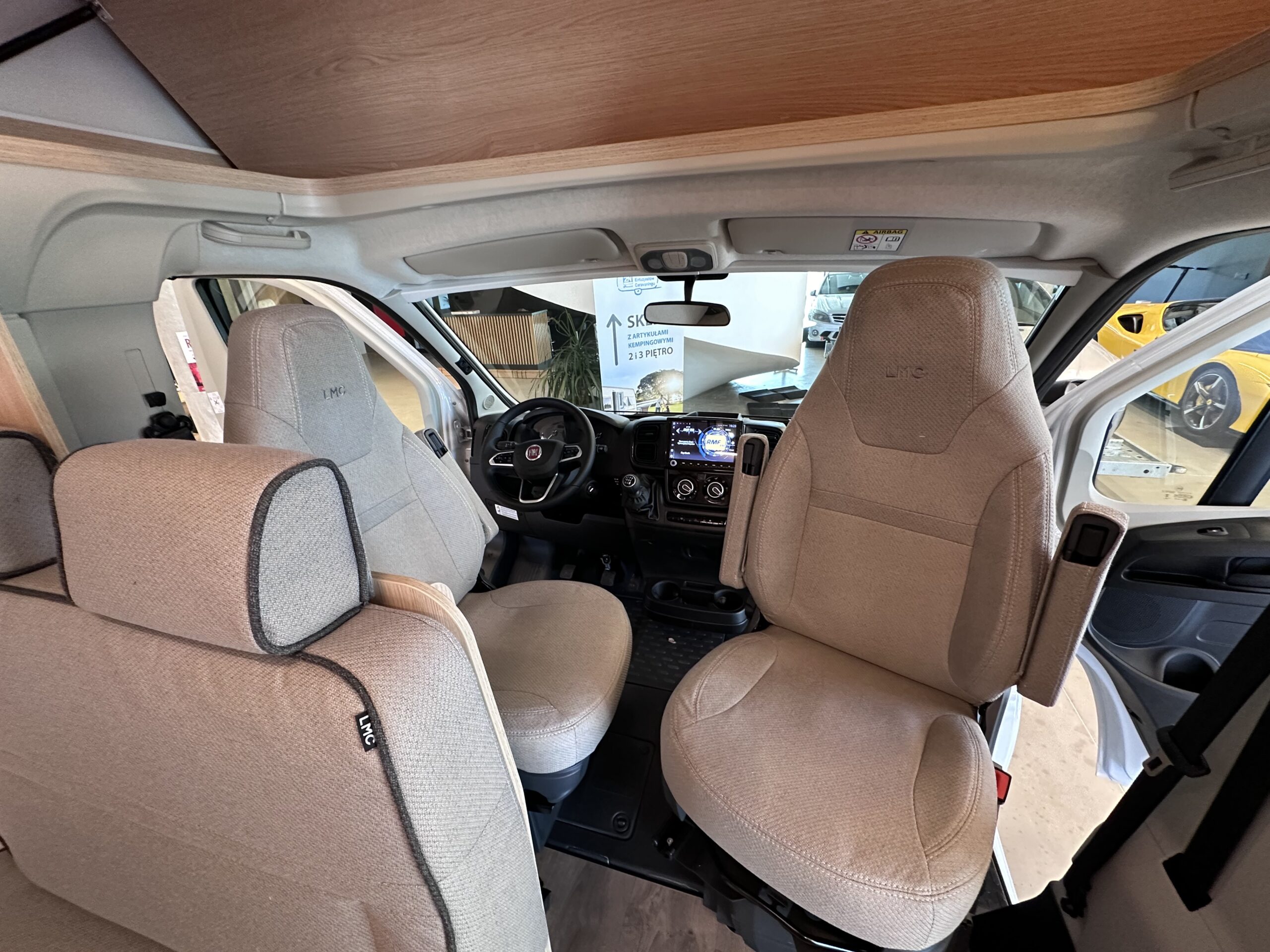 KAMPER LMC Tourer A690