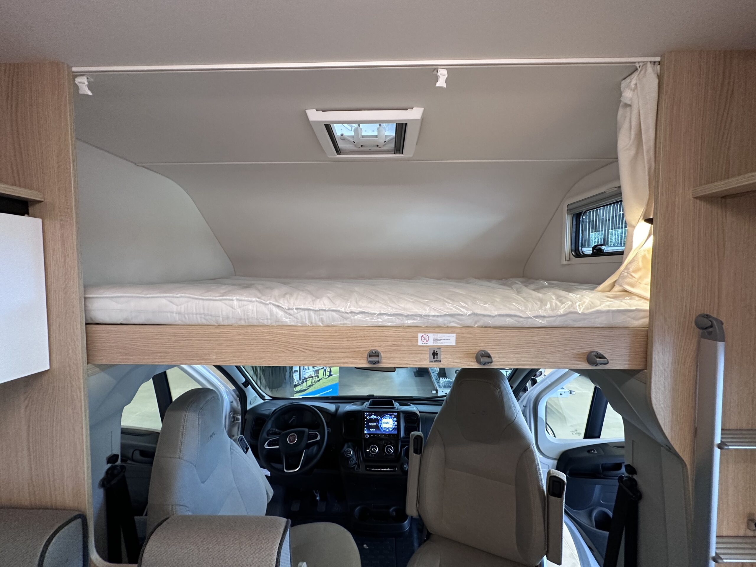 KAMPER LMC Tourer A690