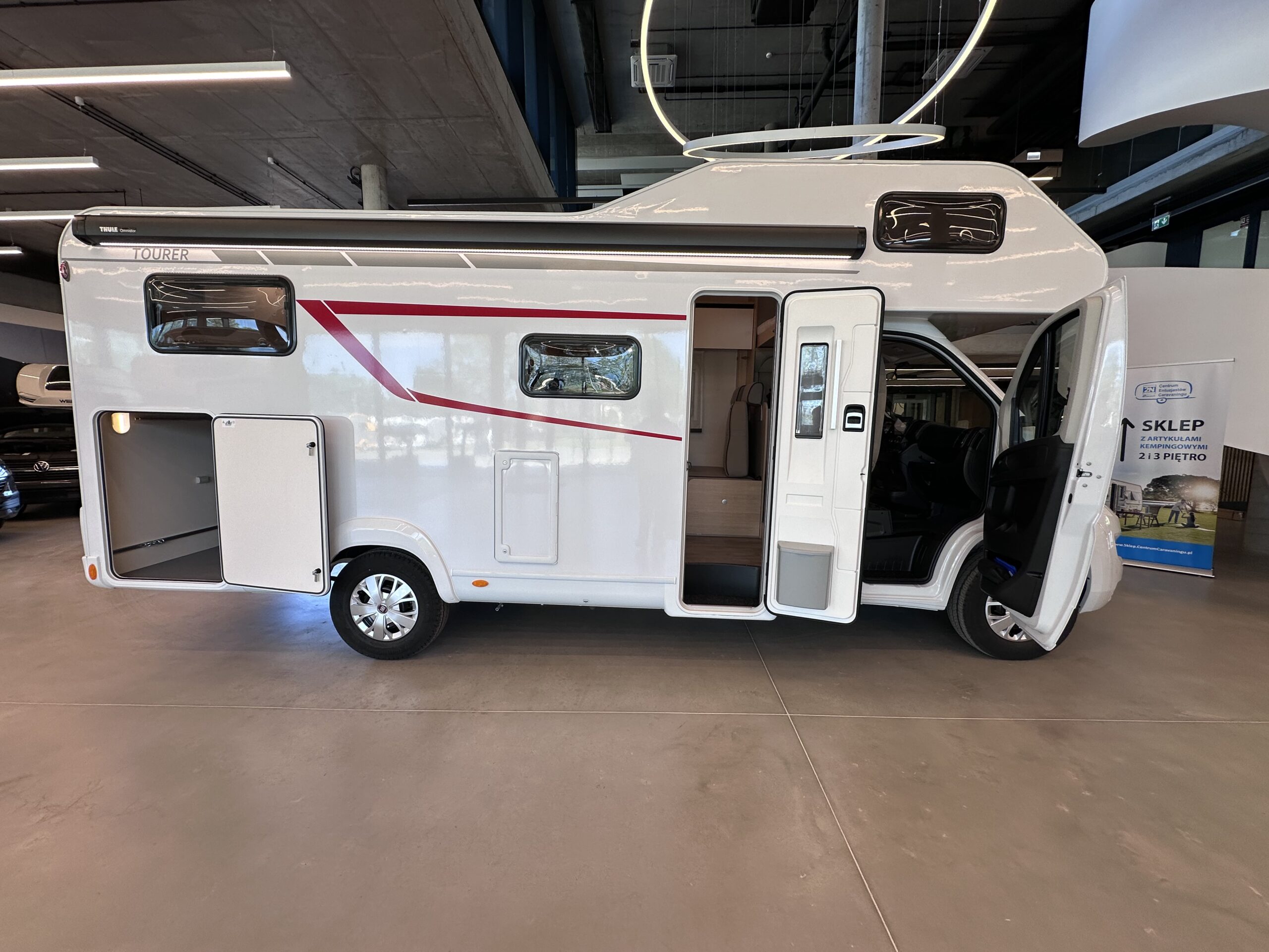 KAMPER LMC Tourer A690