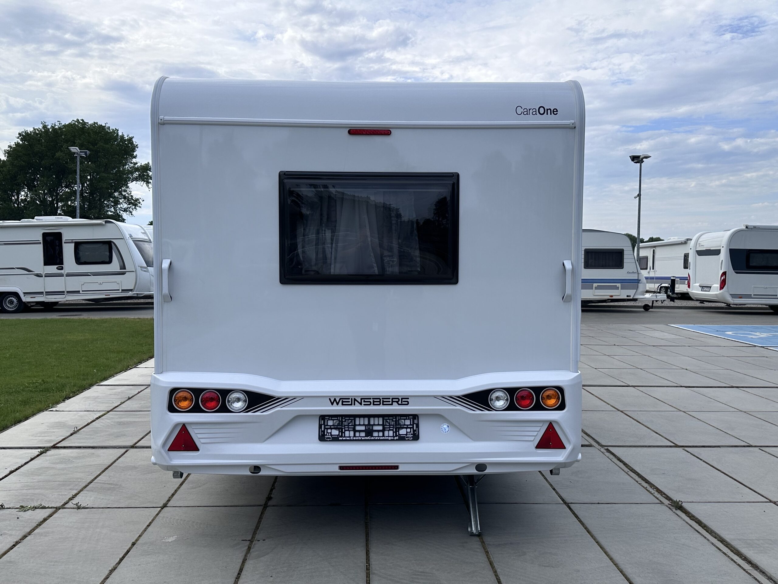 Przyczepa kempingowa WEINSBERG CaraOne 450 FU