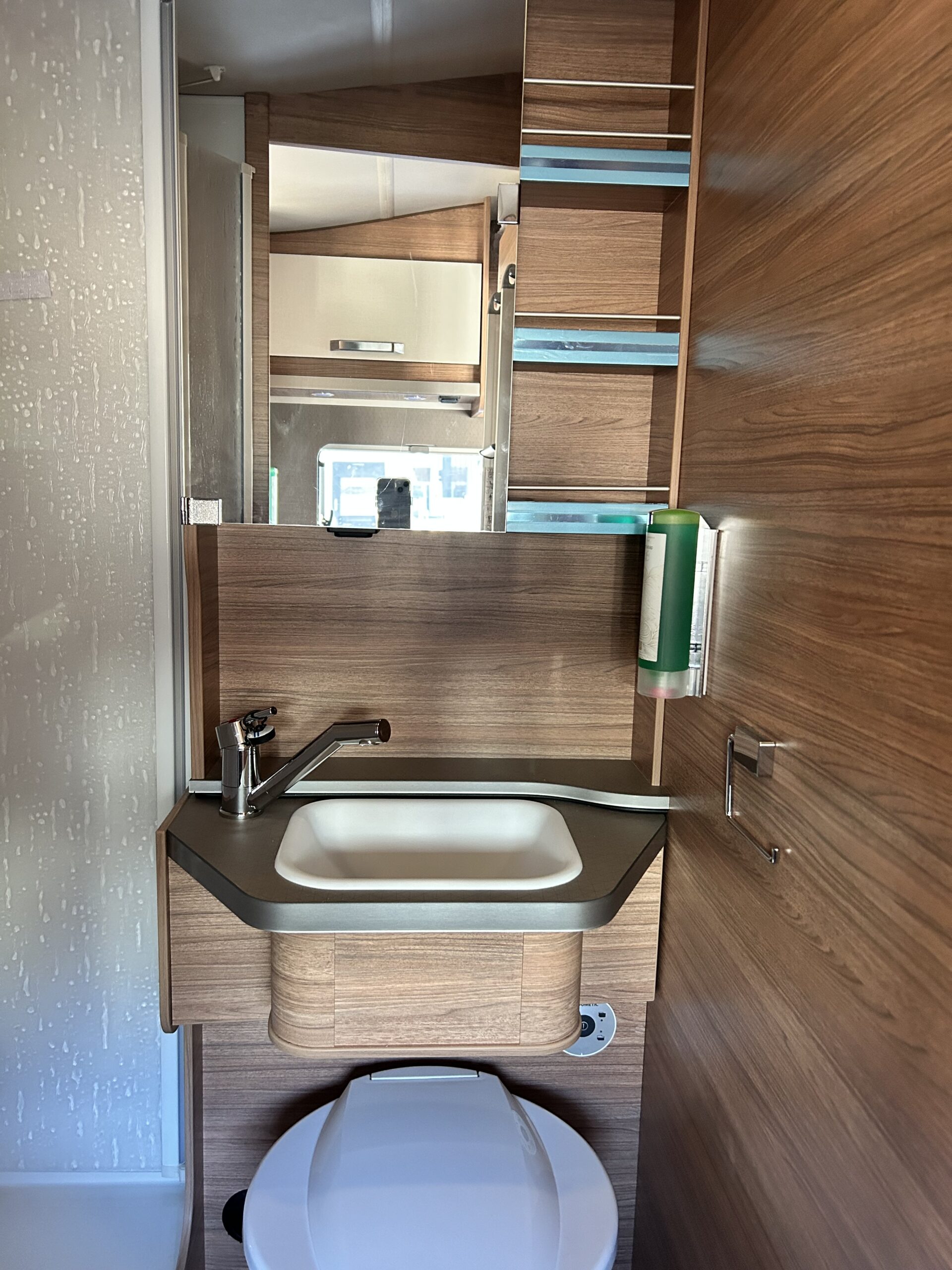 KAMPER Weinsberg Ford CaraSuite 650 MEG