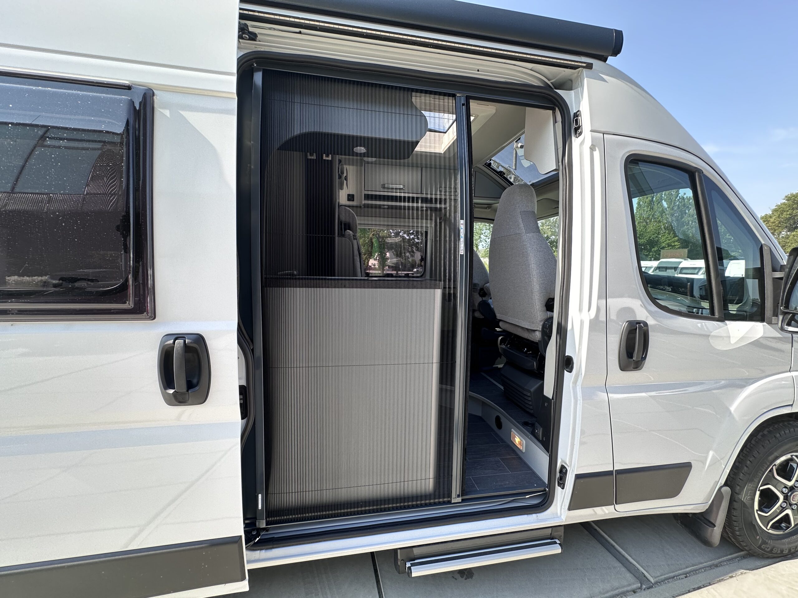 Kamper Weinsberg Cara Tour 600 ME