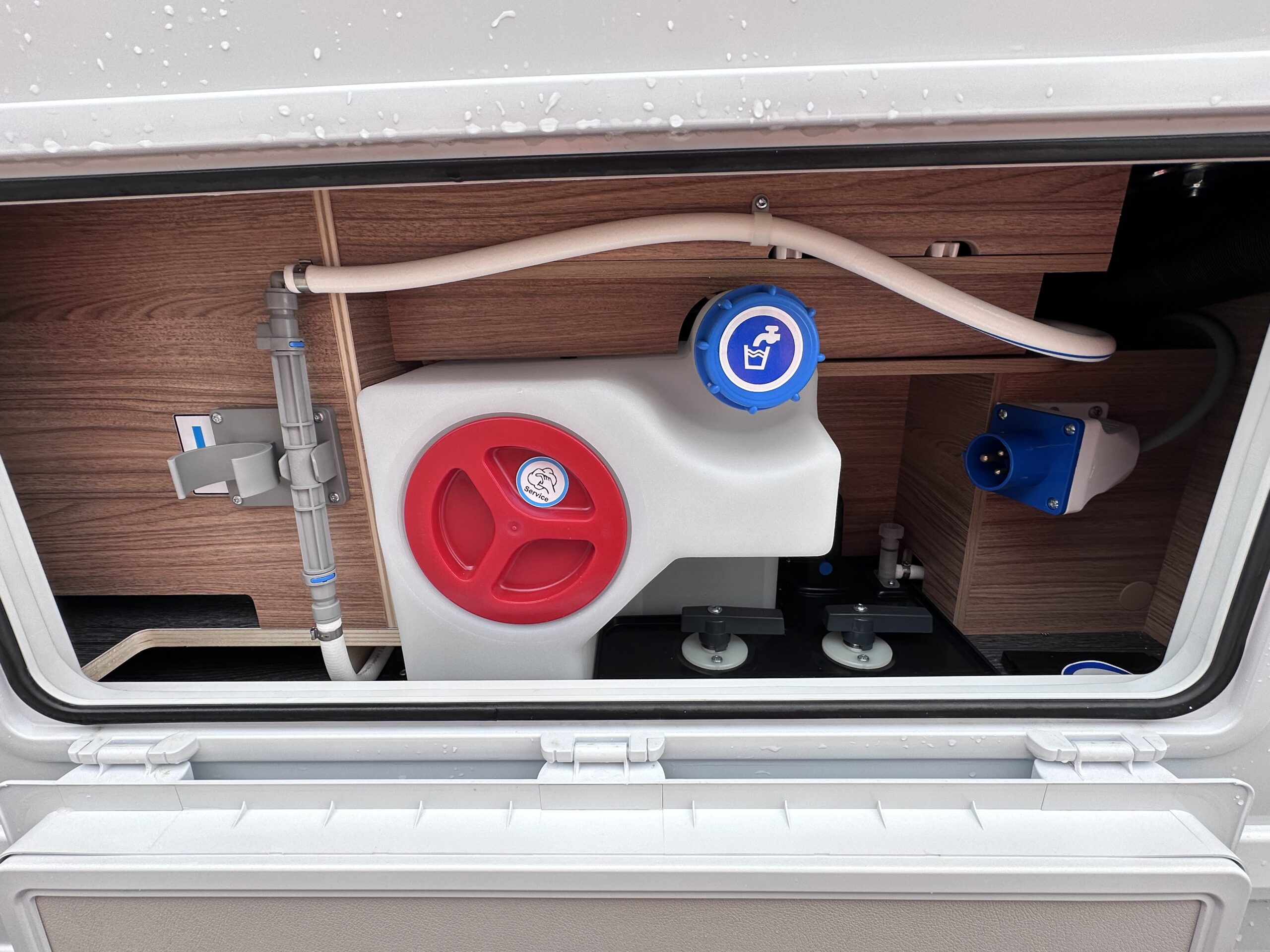 Kamper Weinsberg CaraSuite 650MF