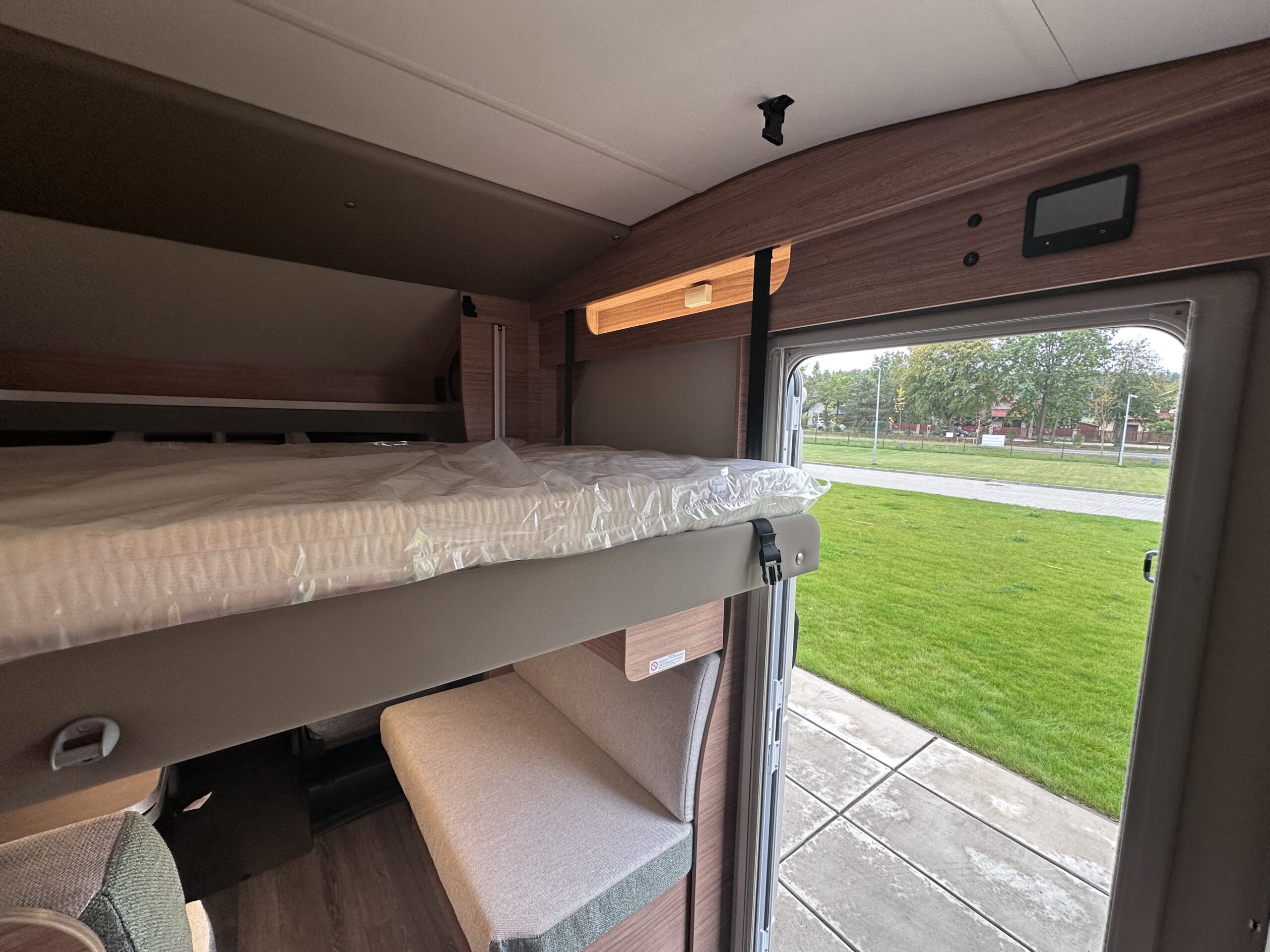 Kamper Weinsberg CaraSuite 650MF