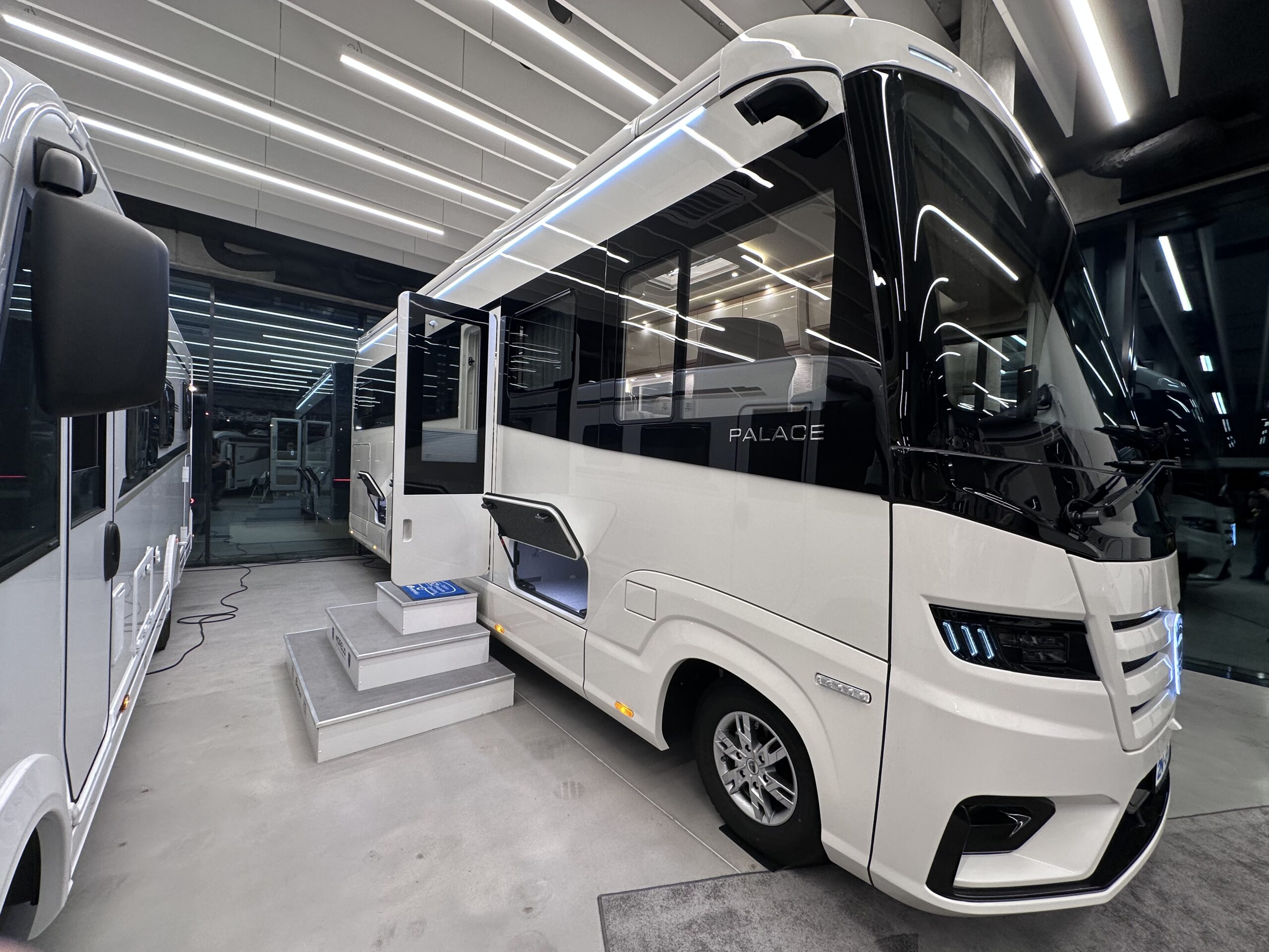 Kamper MORELO Palace 88 LB