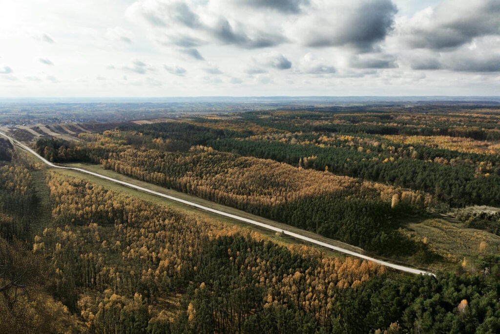 Najpiękniejsze jesienne trasy karawaningowe w Polsce i Europie