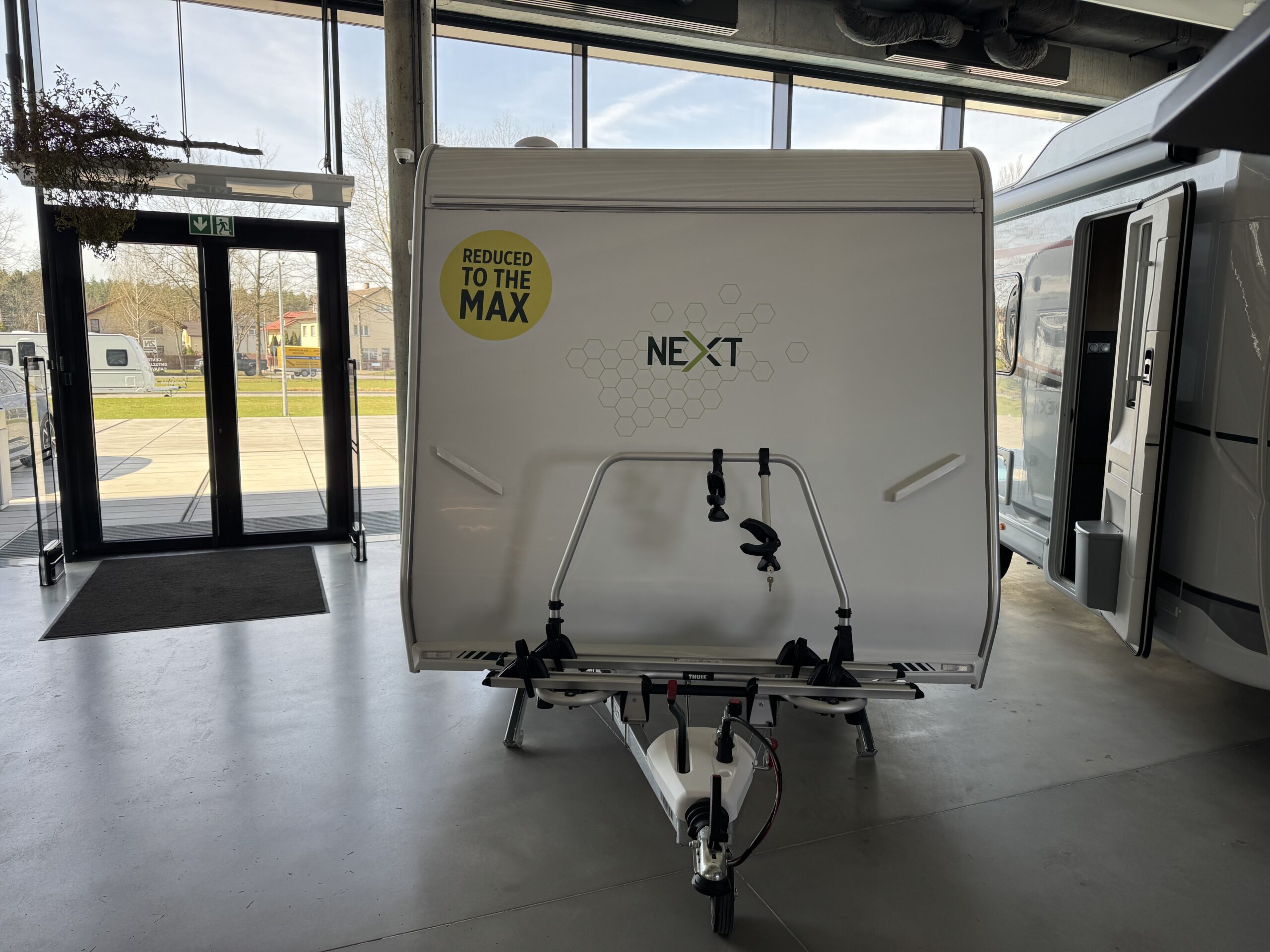 PRZYCZEPA KEMPINGOWA FENDT NEXT 380