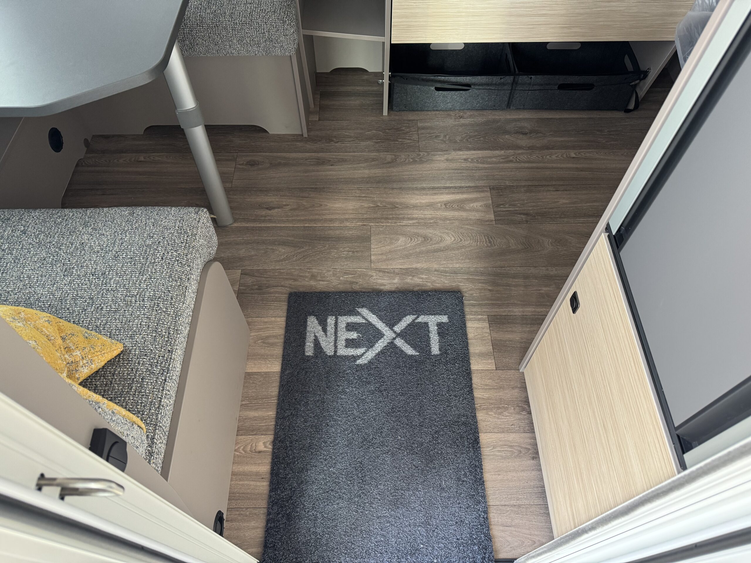 PRZYCZEPA KEMPINGOWA FENDT NEXT 380