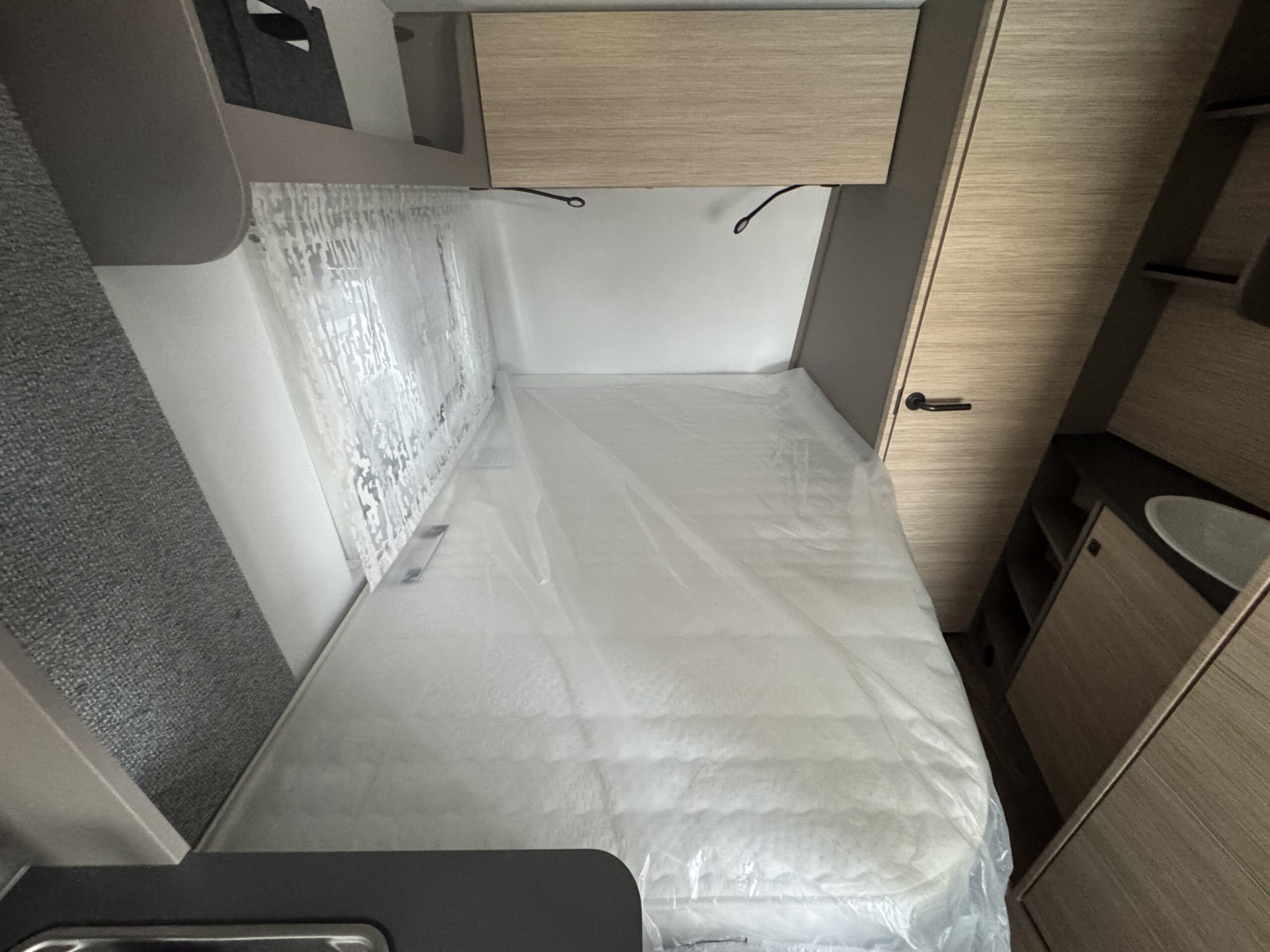 PRZYCZEPA KEMPINGOWA FENDT NEXT 380