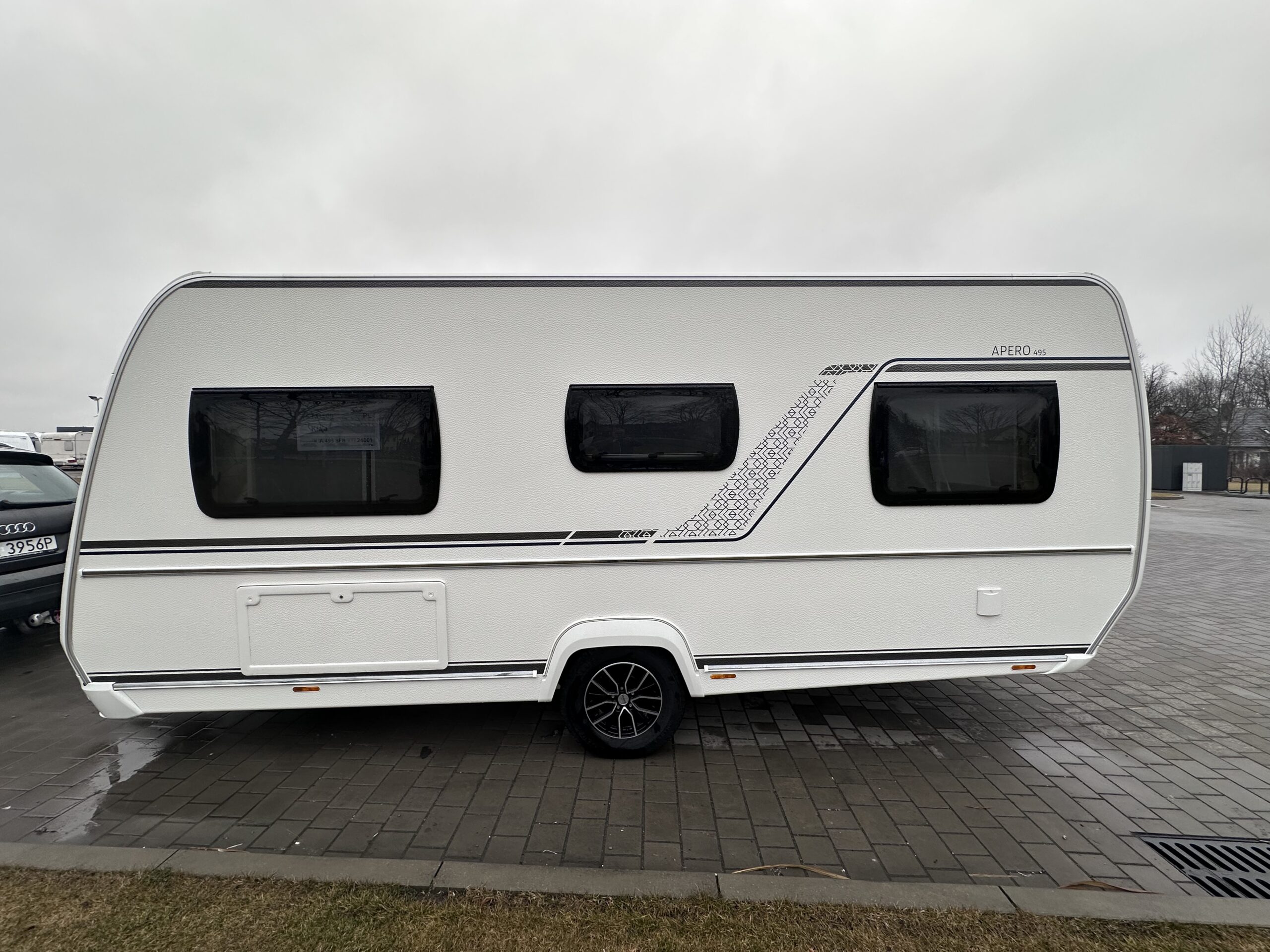 PRZYCZEPA KEMPINGOWA FENDT APERO 495 SFB