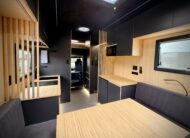 SAMOCHÓD KEMPINGOWY EKSPEDYCYJNY STEYR