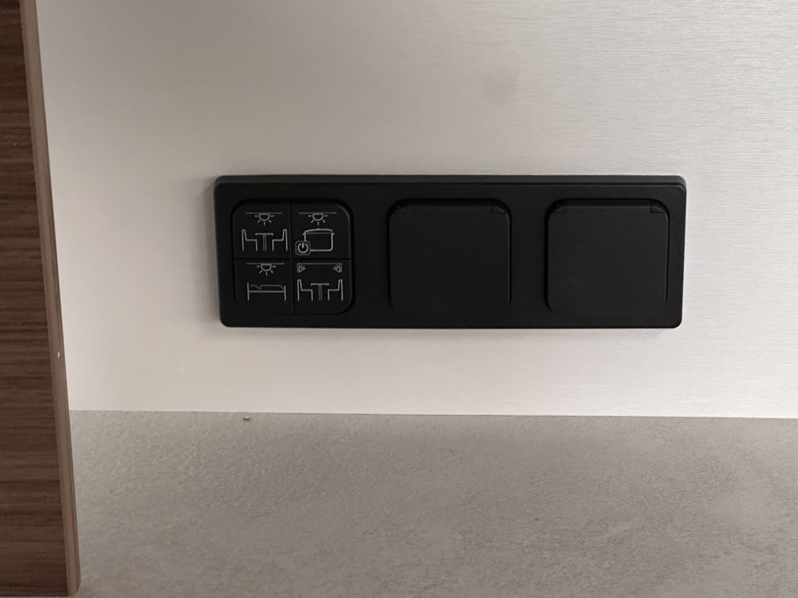 PRZYCZEPA KEMPINGOWA TABBERT PUCCINI 750 HTD 2,5