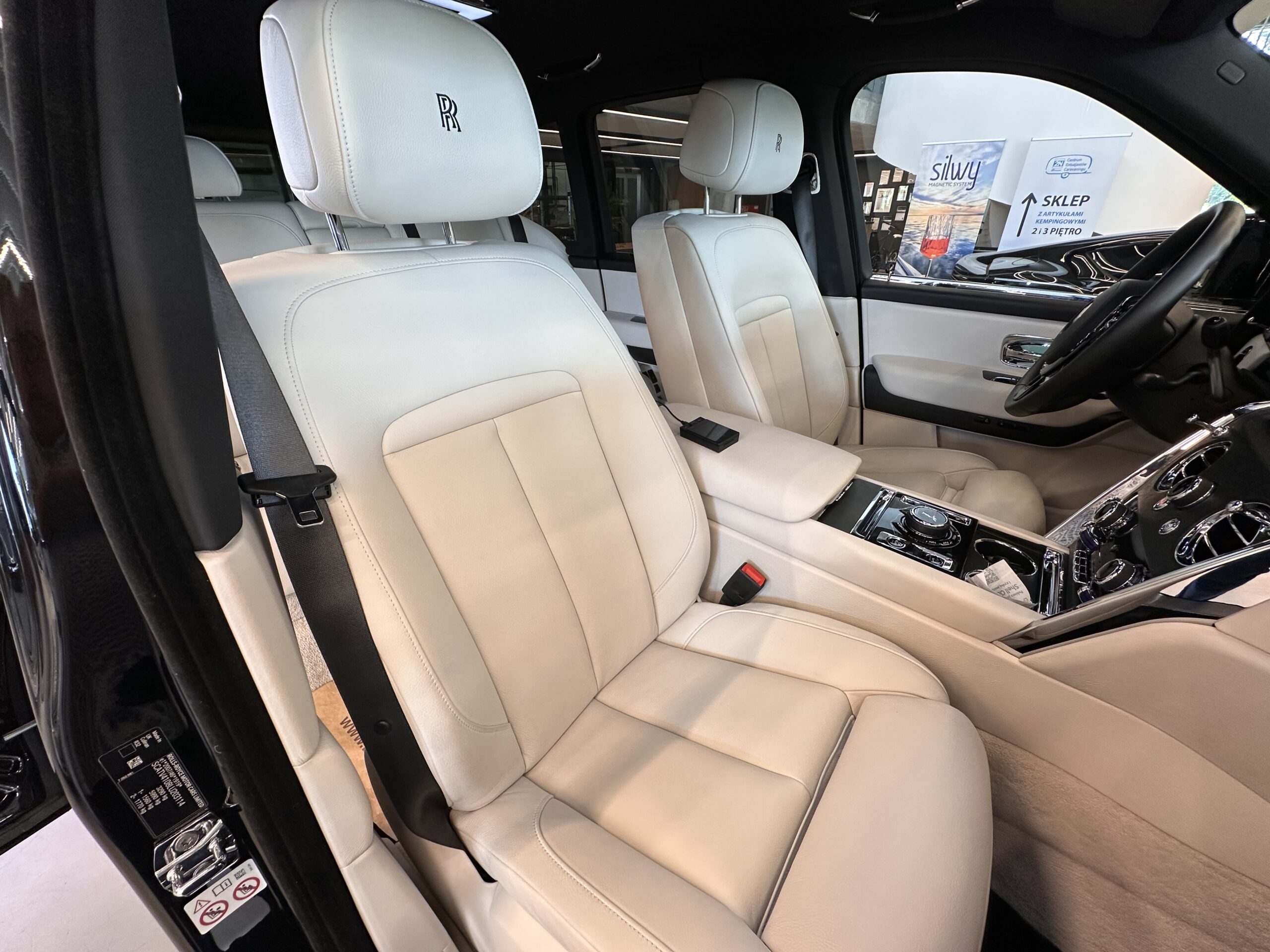 Rolls-Royce Cullinan 6.8 SUV