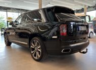 Rolls-Royce Cullinan 6.8 SUV