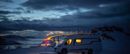 Ogrzewanie kampera zimą i jak nie przepłacić za paliwo?