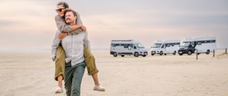 Caravaning jako styl życia – dlaczego coraz więcej osób wybiera dom na kołach