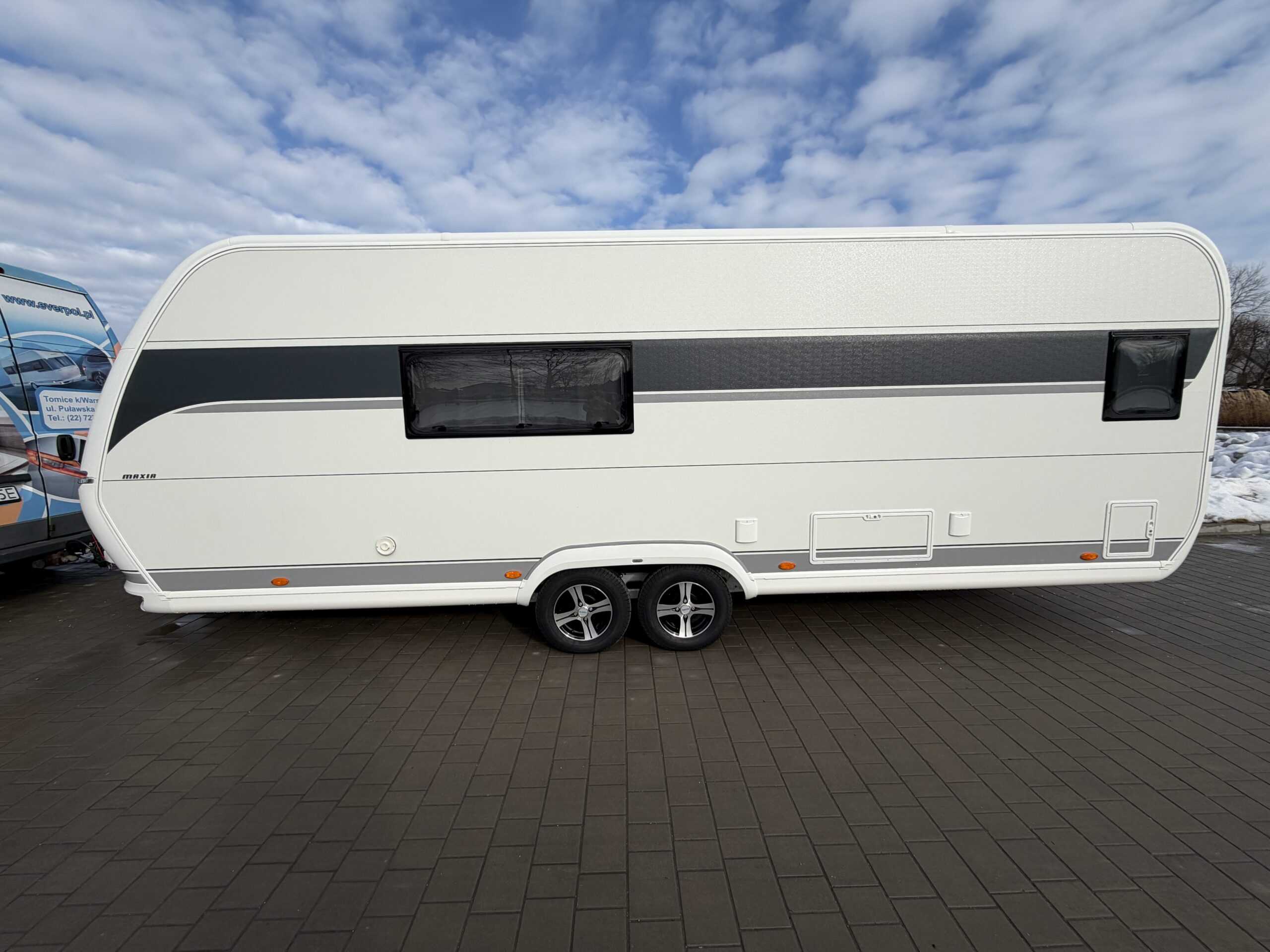 PRZYCZEPA KEMPINGOWA HOBBY MAXIA 660 WQM