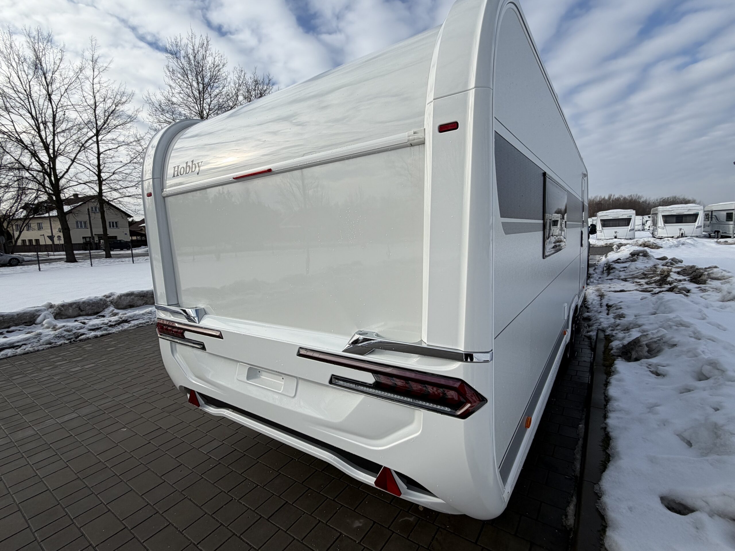 PRZYCZEPA KEMPINGOWA HOBBY MAXIA 660 WQM