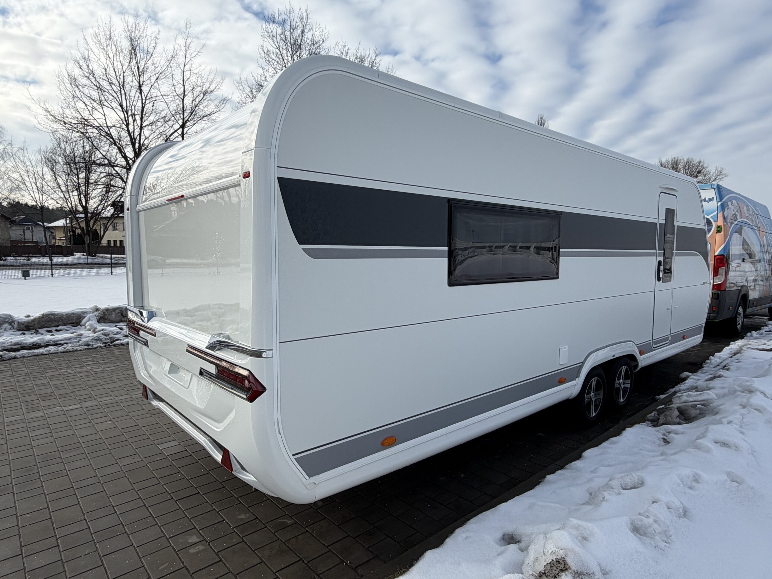 PRZYCZEPA KEMPINGOWA HOBBY MAXIA 660 WQM