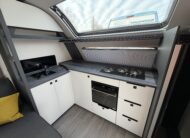 PRZYCZEPA KEMPINGOWA HOBBY MAXIA 660 WQM