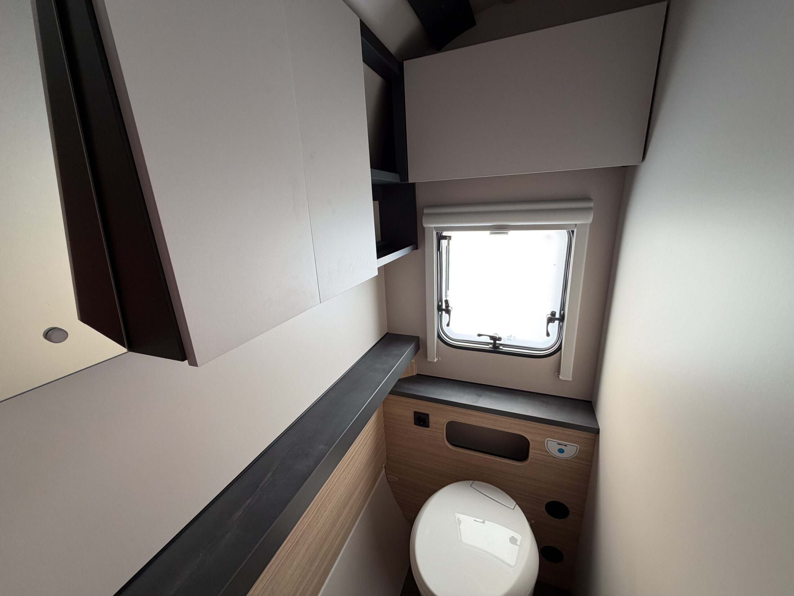 PRZYCZEPA KEMPINGOWA HOBBY MAXIA 660 WQM